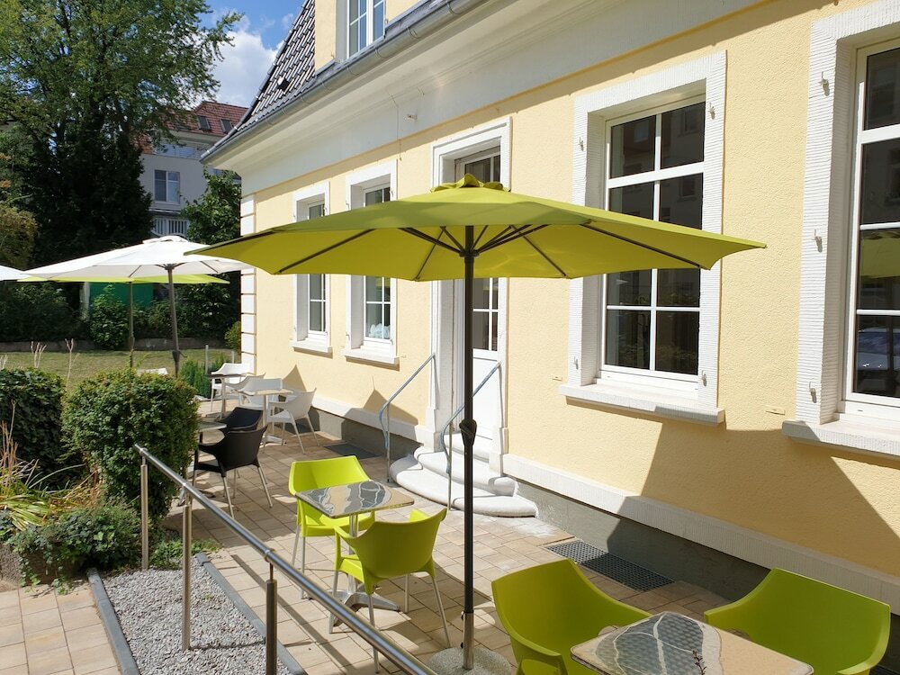 Фото отеля 3