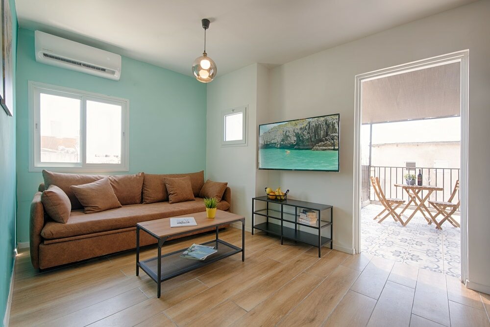 Фото AirTLV Hatikva Apartments