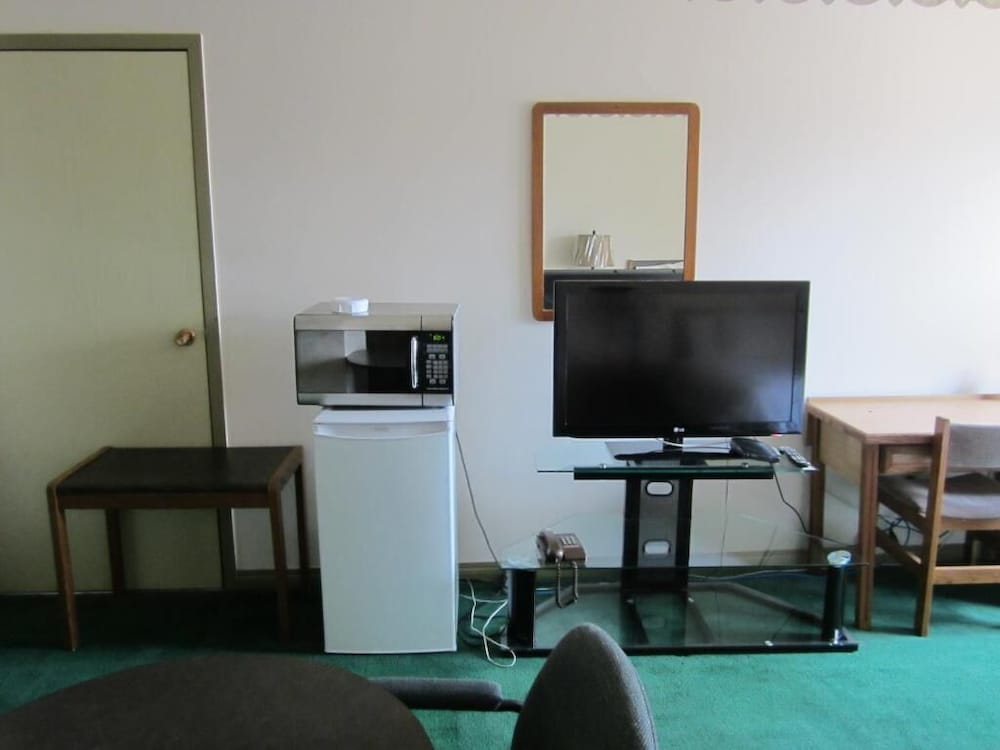 Фото Airport Inn