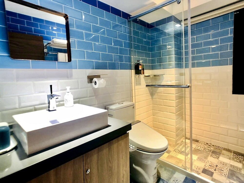 Фото Journey Town Inn