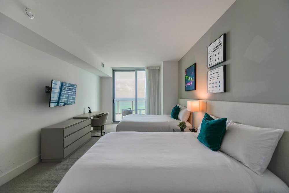 Фото Stunning ocean view condo in Hyde Beach