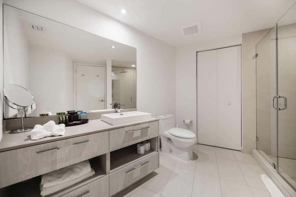 Фото Stunning ocean view condo in Hyde Beach