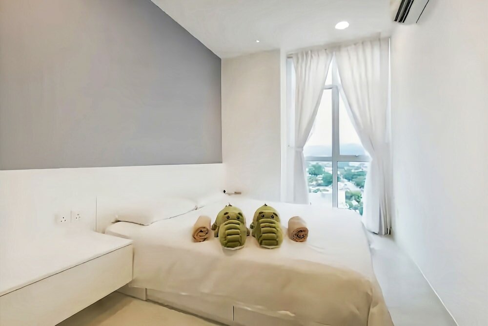 Фото Straits Garden Suites Penang