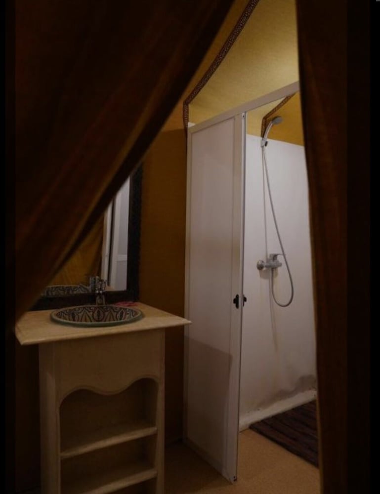 Фото Shining Luxury Camp