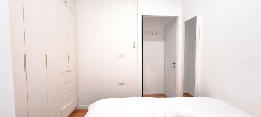 Фото Yona Hanavi Mmimosa