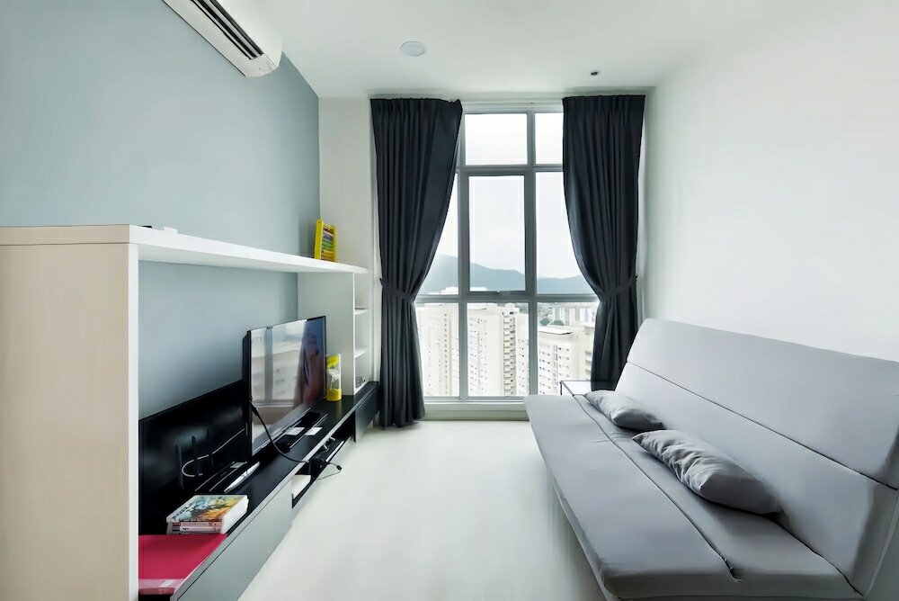 Фото Straits Garden Suites Penang