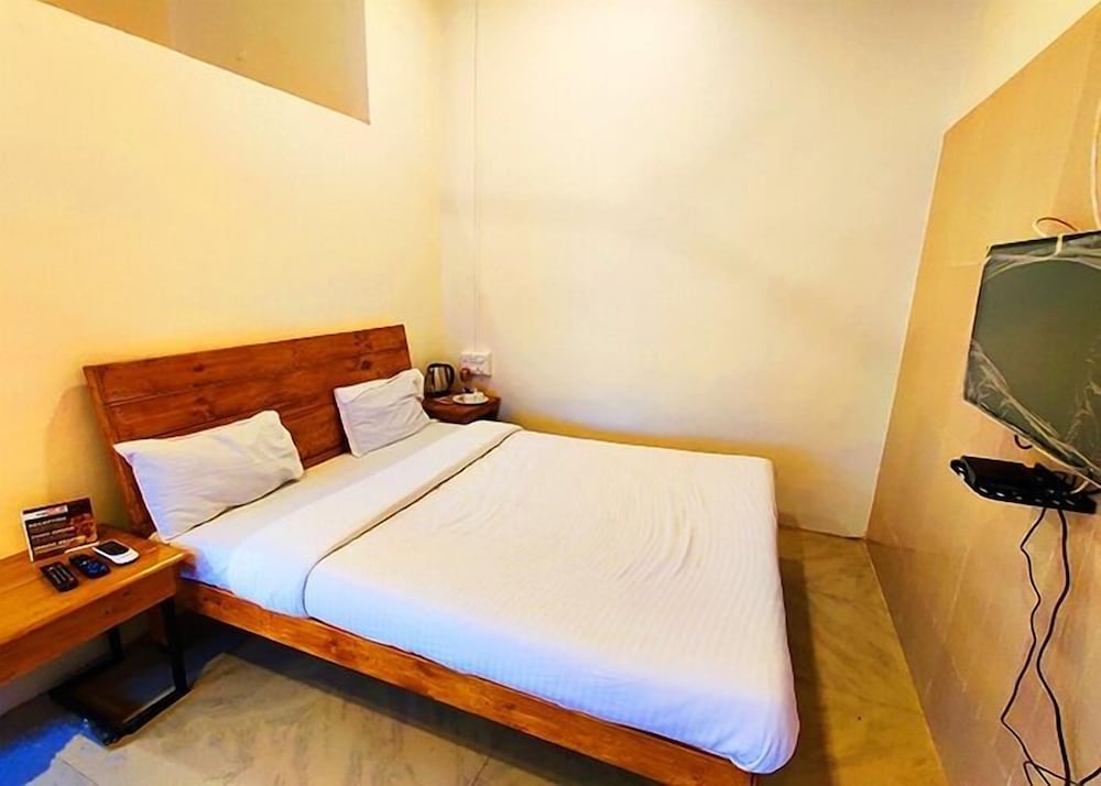 Фото Shrubbery Palms Resort