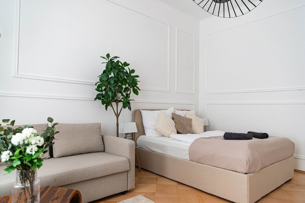 Фото City Apartment - 5 min to Metro