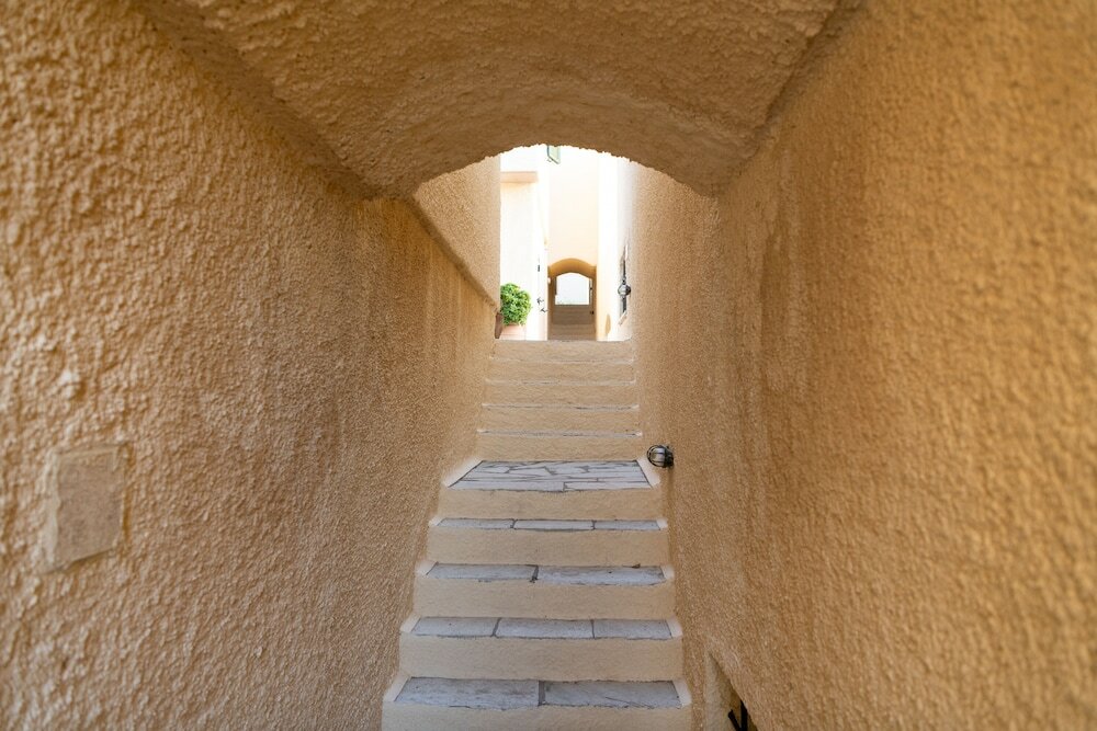 Фото Porto Sisi Hotel Apartments