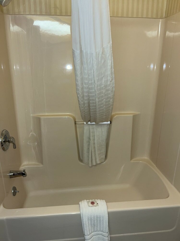 Фото Comfort Inn And Suites Hamburg