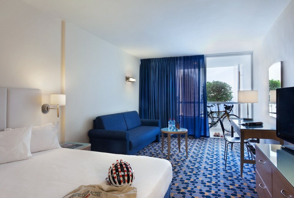 Фото Sport Club by Isrotel Collection