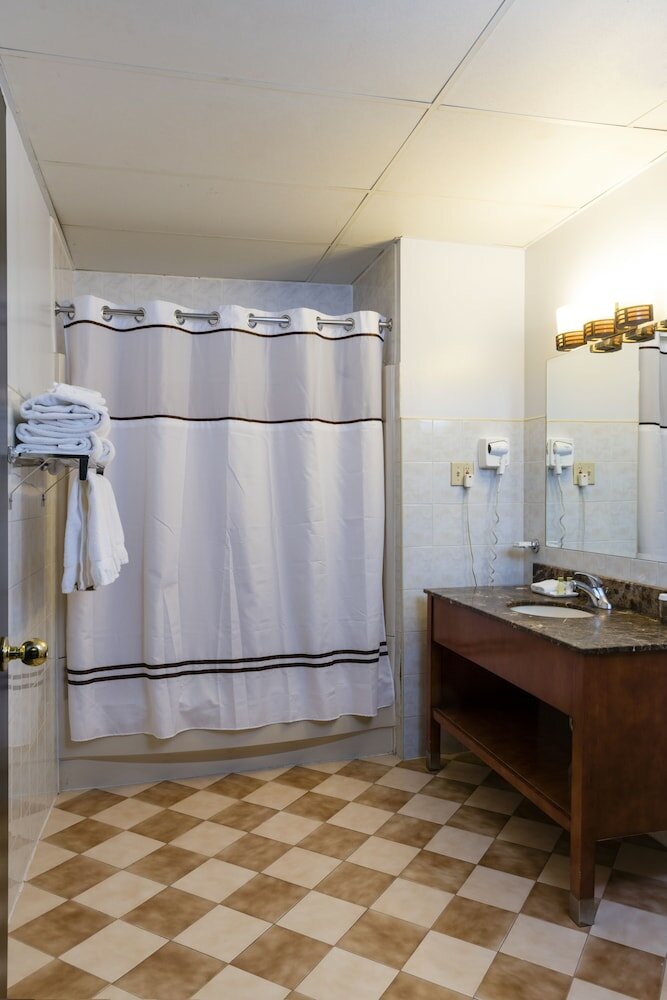 Фото Broadway Plaza Hotel