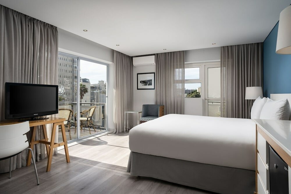 Фото Protea Hotel Cape Town Sea Point