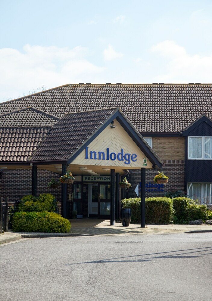 Фото Farmhouse Innlodge by Greene King Inns