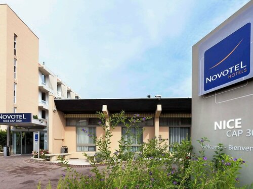 Гостиница Novotel Nice Aeroport Cap 3000 в Сене-Лоране-дю-Варе