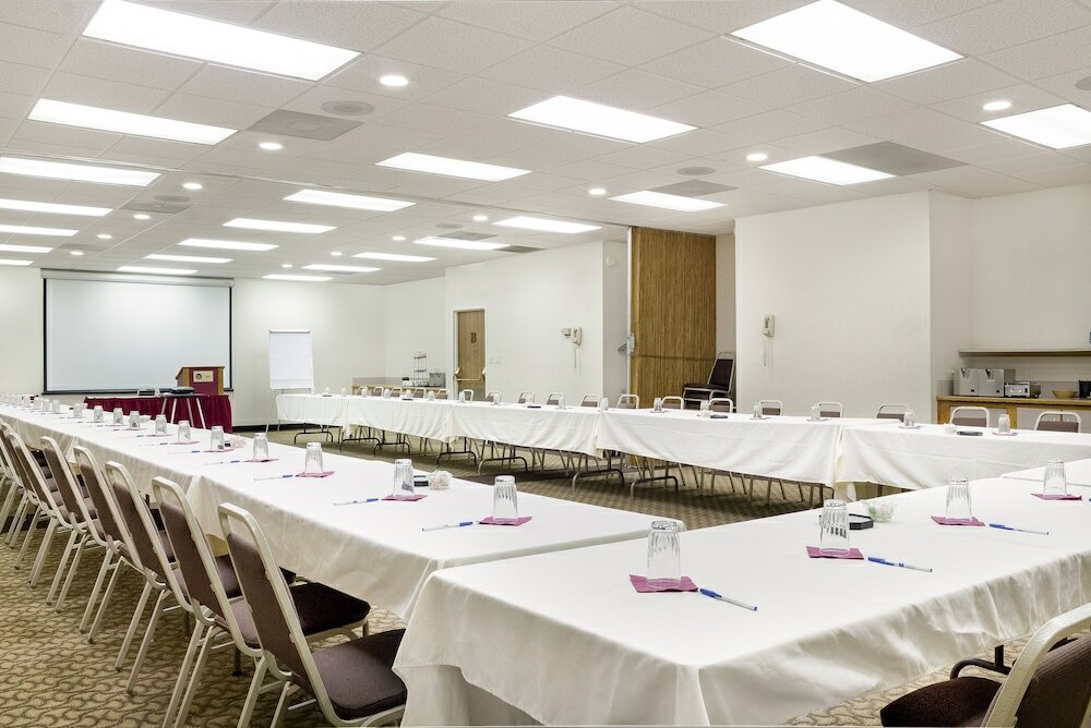 Фото Quality Inn Bismarck