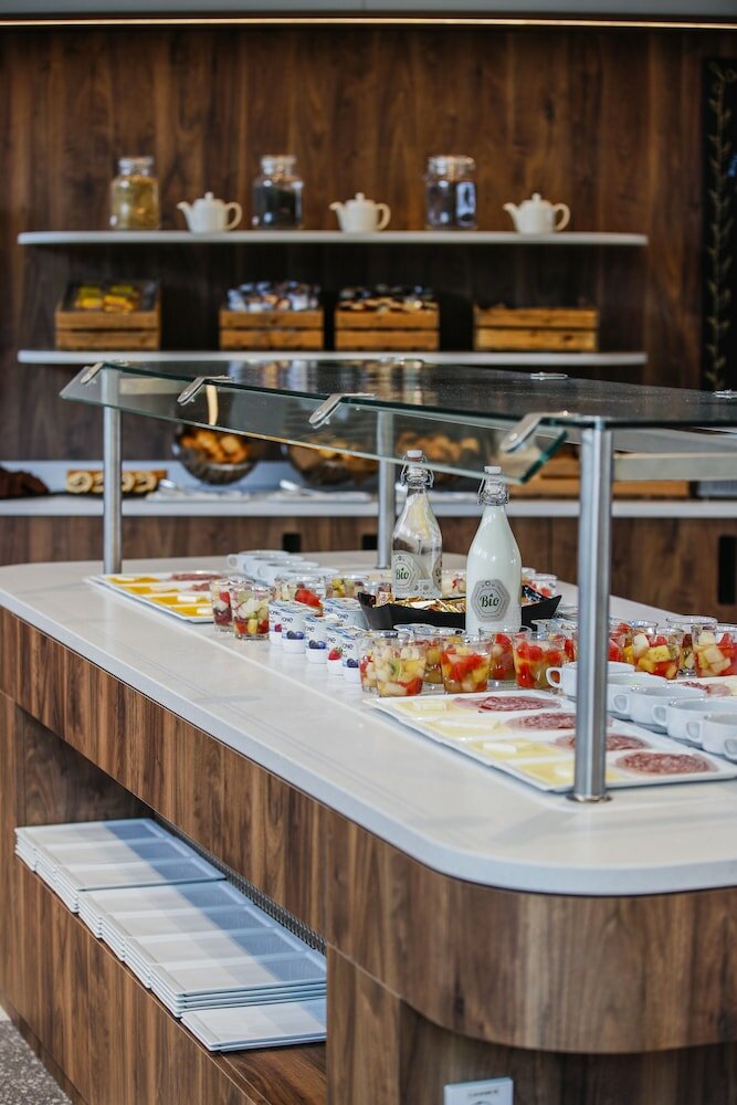 Фото Ibis Luxembourg Aéroport