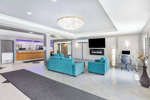 Внешний вид отеля Travelodge by Wyndham Miramichi New Brunswick в Городе Мирамичах, фото 4