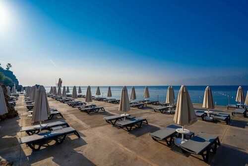 Гостиница Akra Antalya в Муратпаше