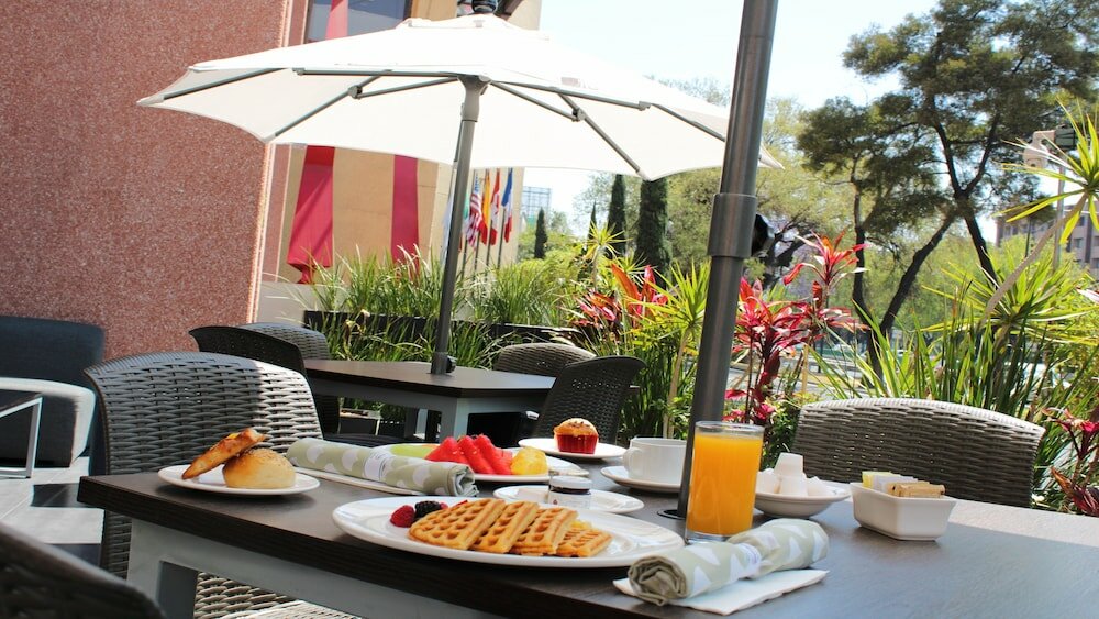 Фото Holiday Inn Mexico Dali Airport, an Ihg Hotel