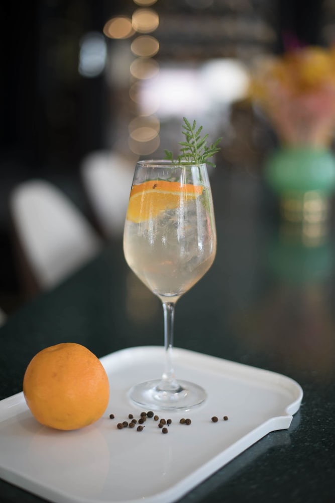 Фото Hôtel Cosmopolitain