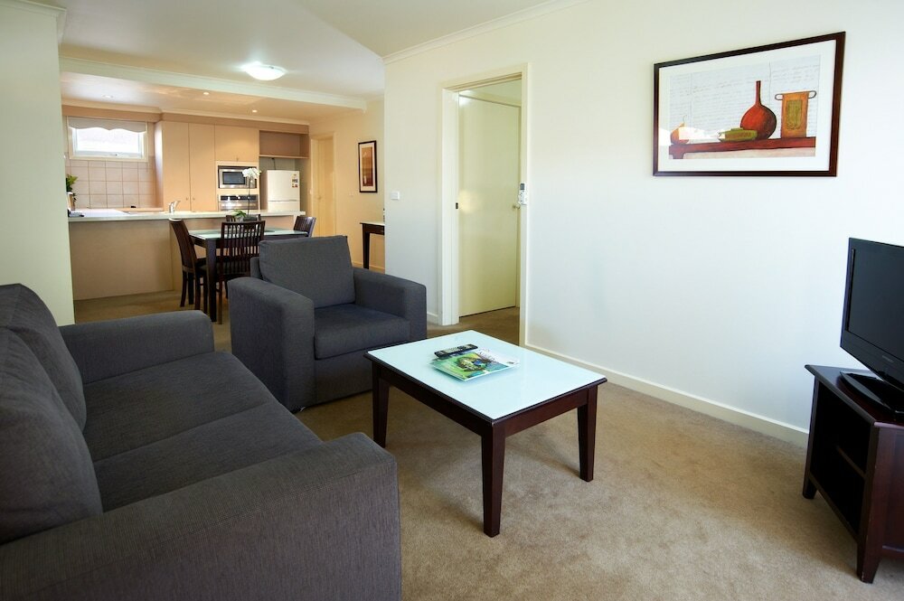 Фото Comfort Apartments Royal Gardens