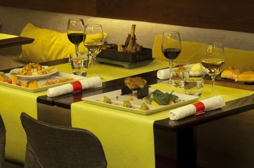 Фото Austral Hotel