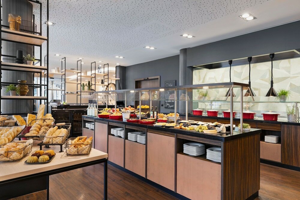 Фото Courtyard by Marriott Linz