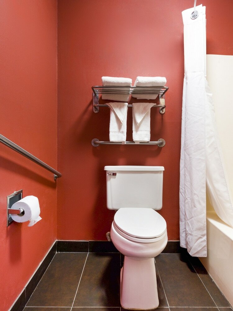 Фото Travelodge by Wyndham Richmond In