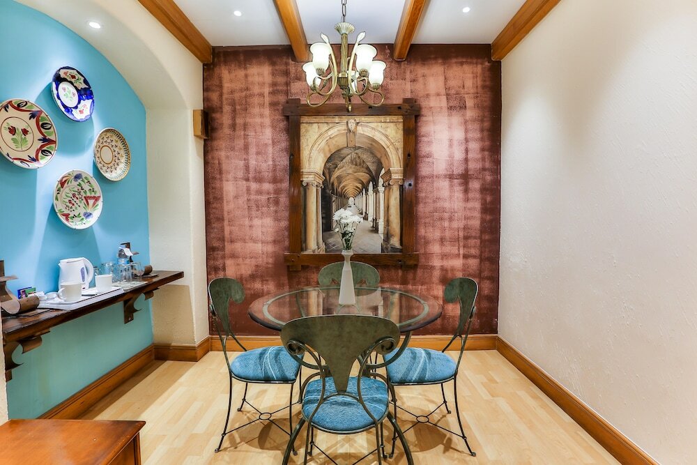 Фото Sun N Sand Hotel Mumbai