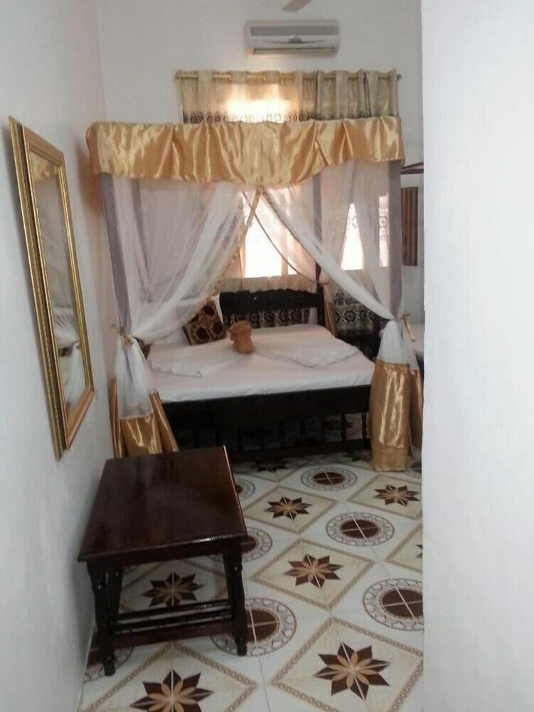 Фото Zanzibar Lodge