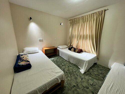 Гостиница Hotel Camp De Base