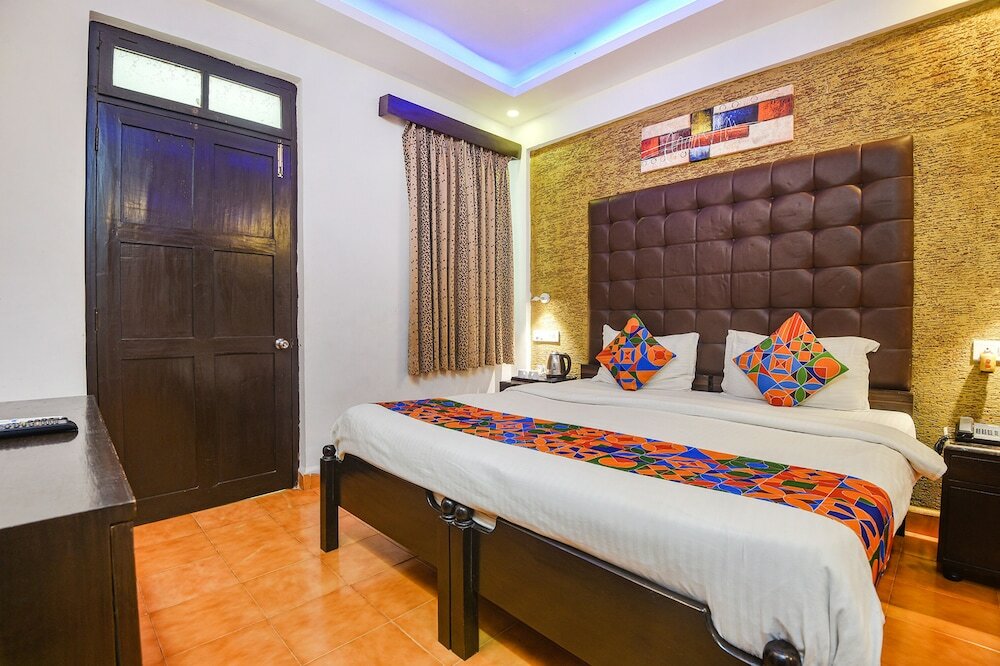 Фото FabEscape Sion Resort With Pool, Candolim