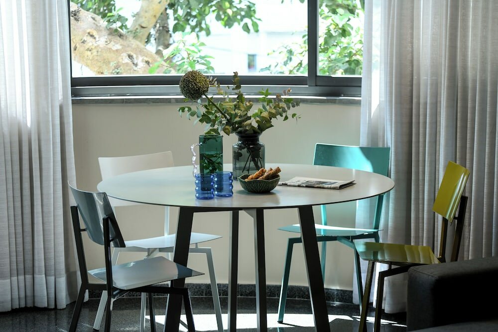 Фото Elegant 1br Dizengoff Apt by Sea N' Rent