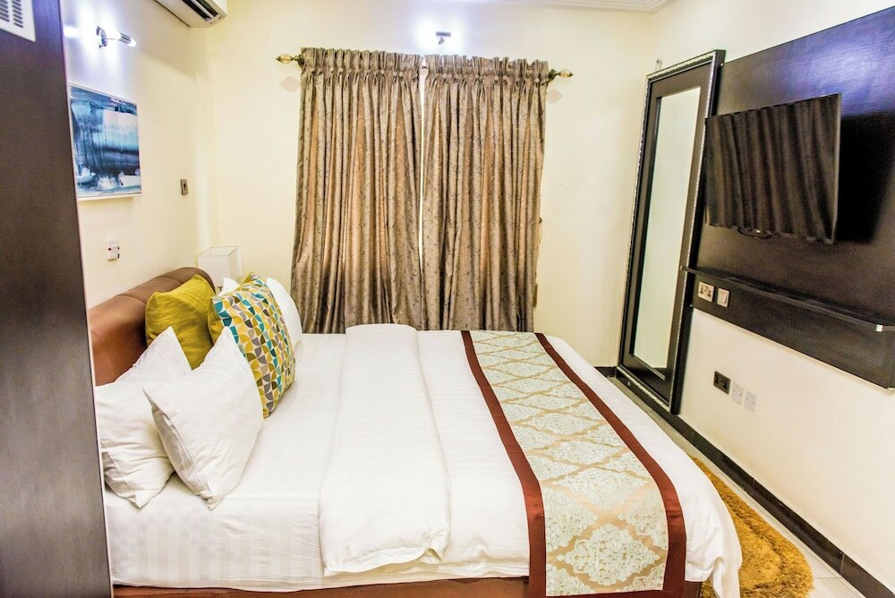 Фото Bon Hotel Hyatti Warri