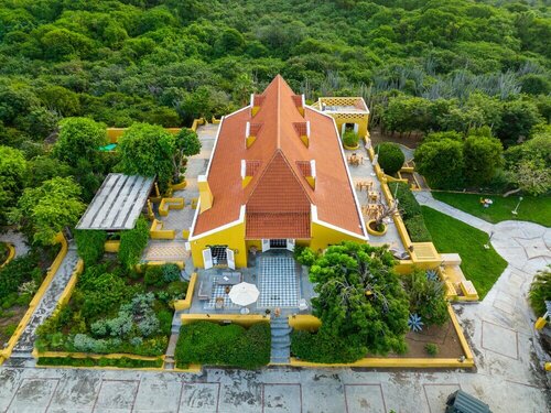 Гостиница Plantation Jan Thiel Lodge
