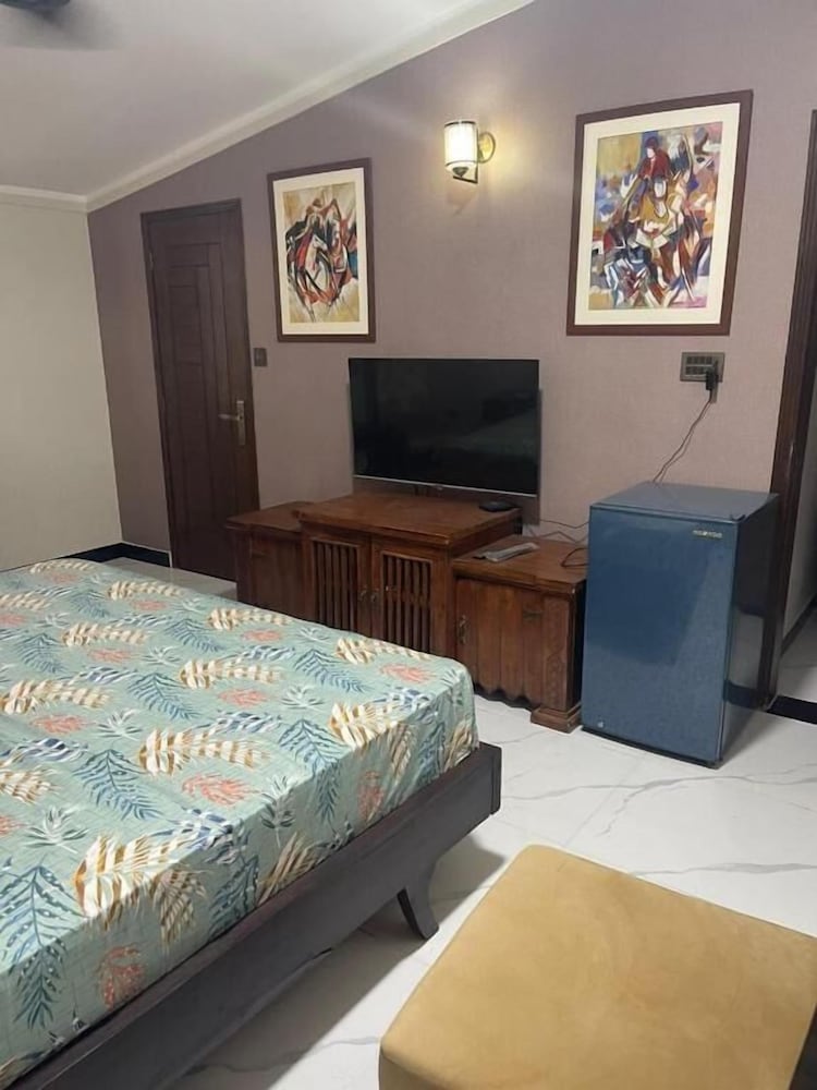 Фото Vorano Hotel Karachi