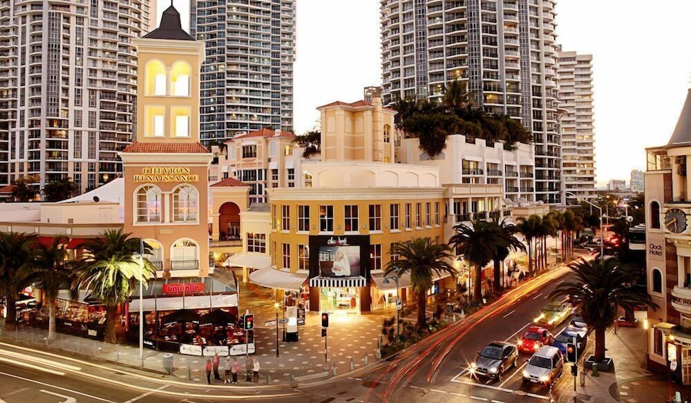 Фото Chevron Renaissance Private room Lvl16