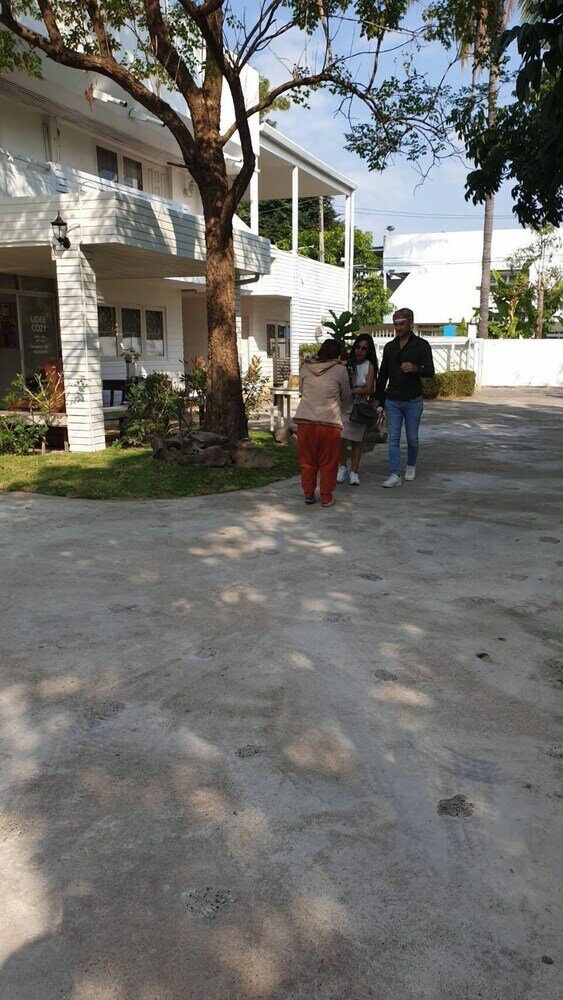 Фото Udee Cozy Hotel