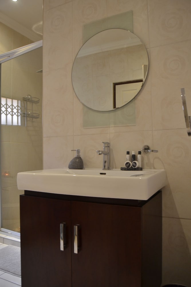 Фото Hush Guest House