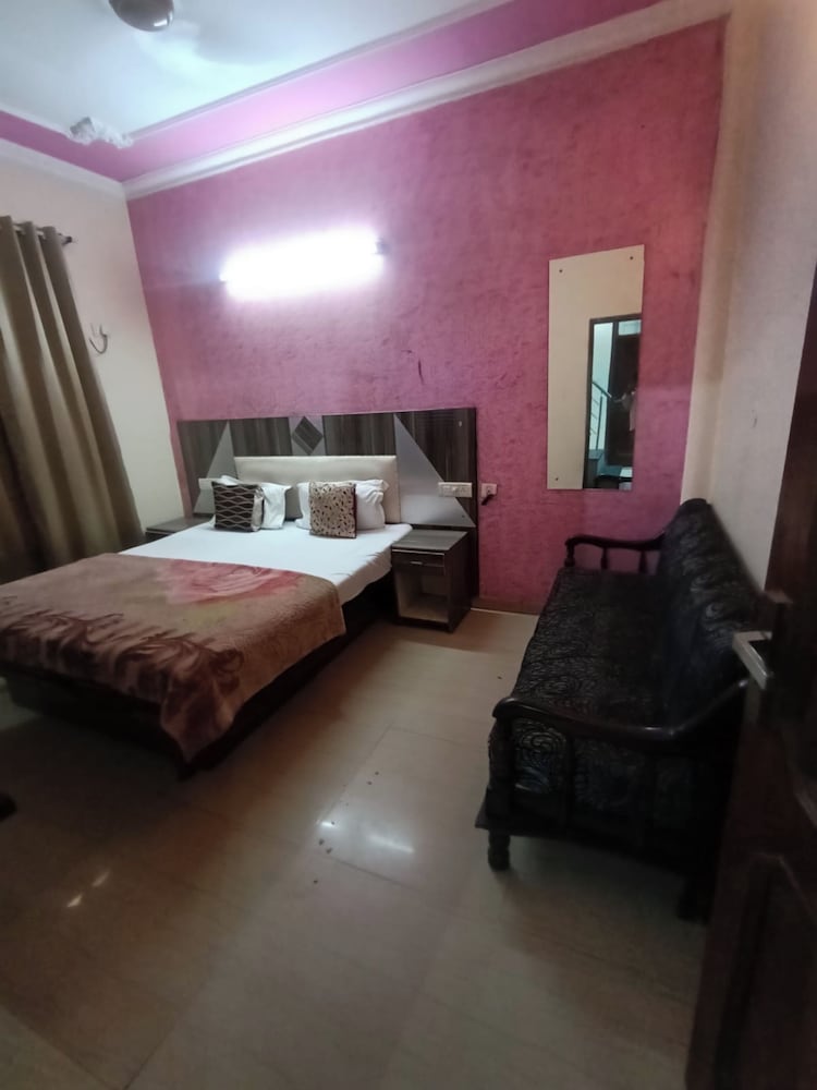 Фото Goroomgo New Grand Residency Chandigarh