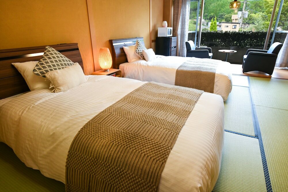 Фото Yufuin Floral Village Hotel