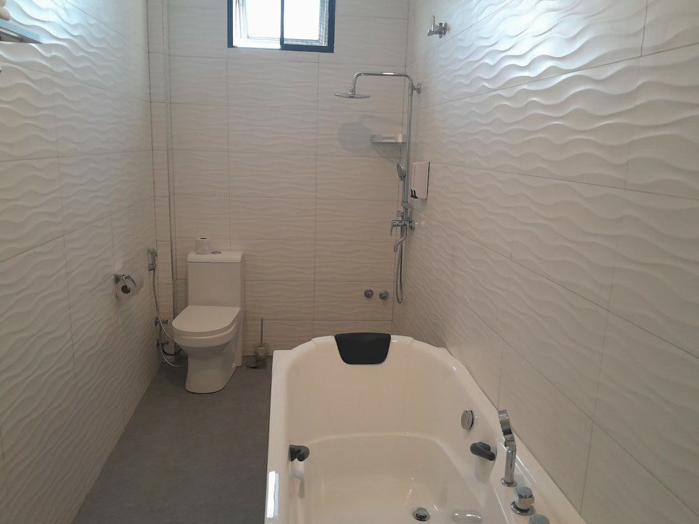 Фото Vegas Luxury Hotel