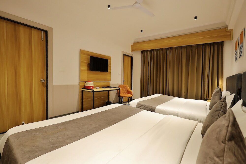 Фото Hotel Sparkle Inn