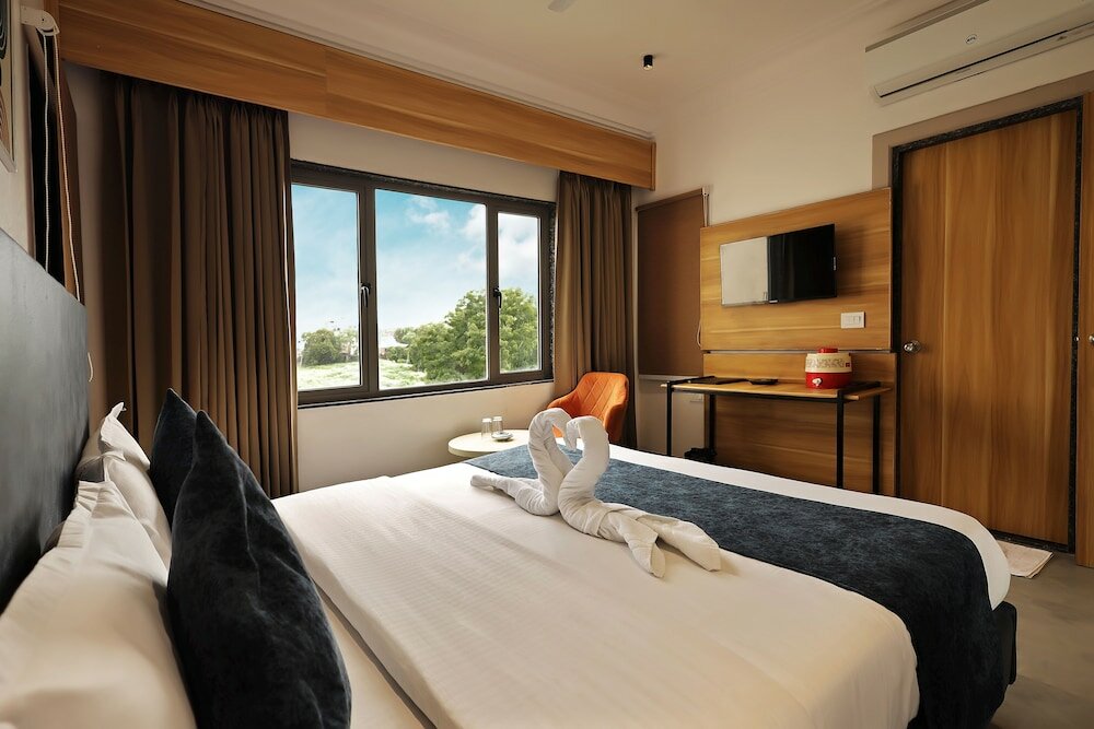 Фото Hotel Sparkle Inn