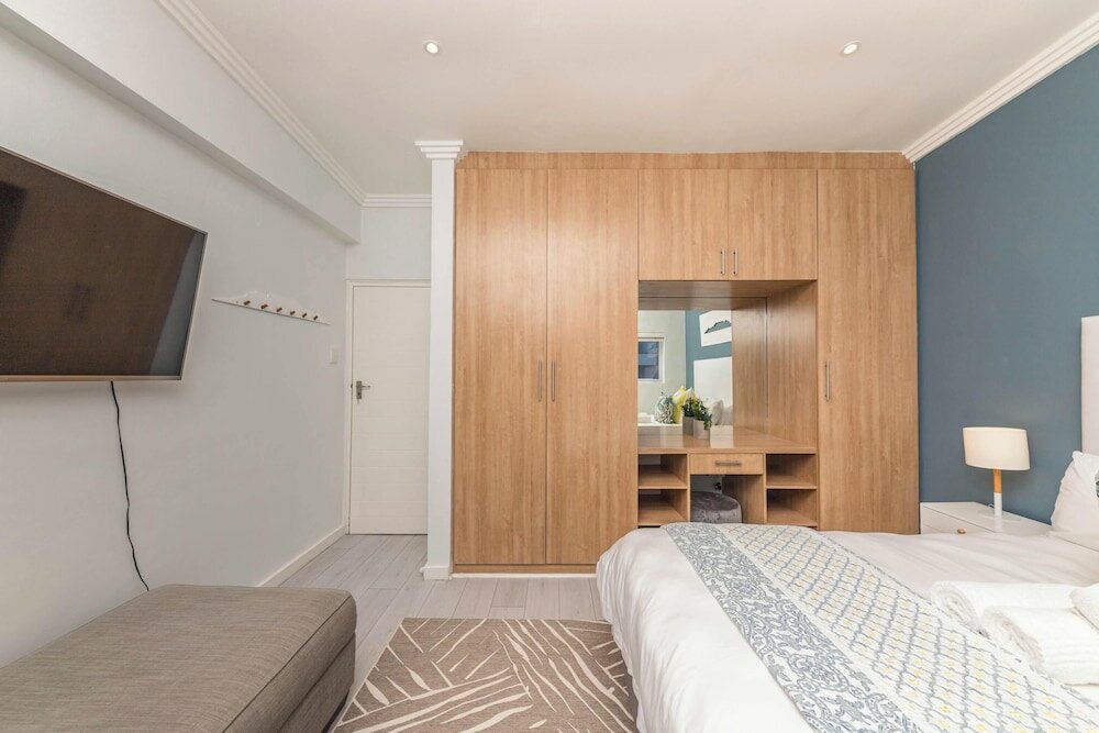 Фото Eaton Square 15