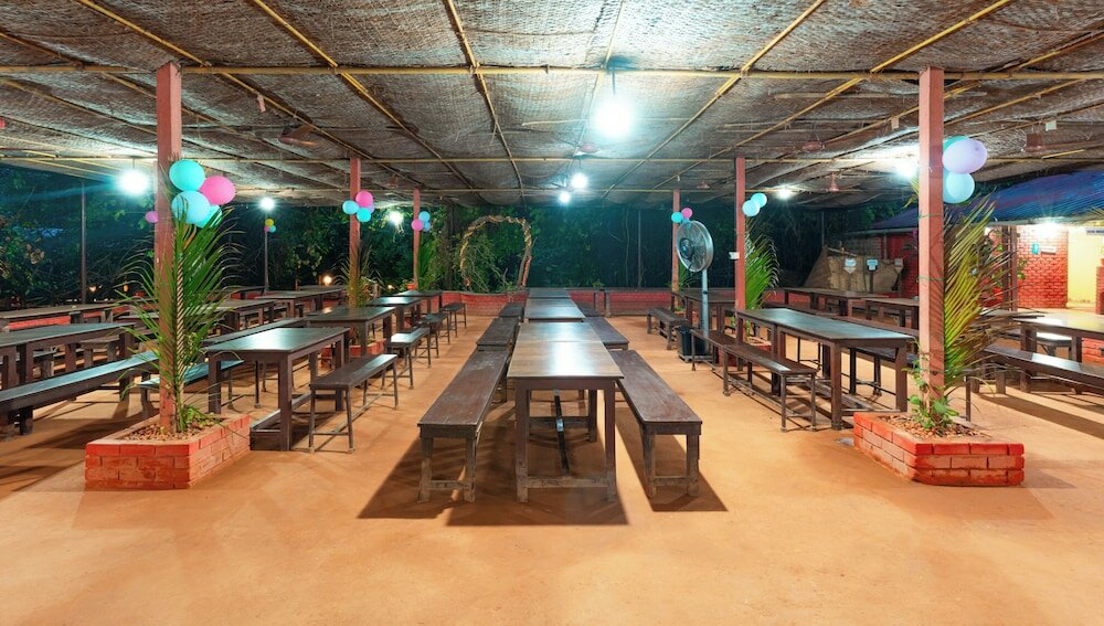 Фото Treebo Trend Rock Valley