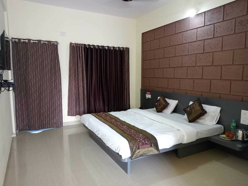 Фото Ocean Breeze Beach Resort