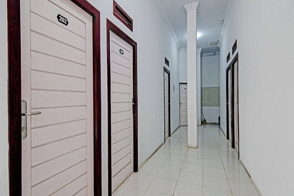 Фото Oyo 92800 Lestari Baru Syariah