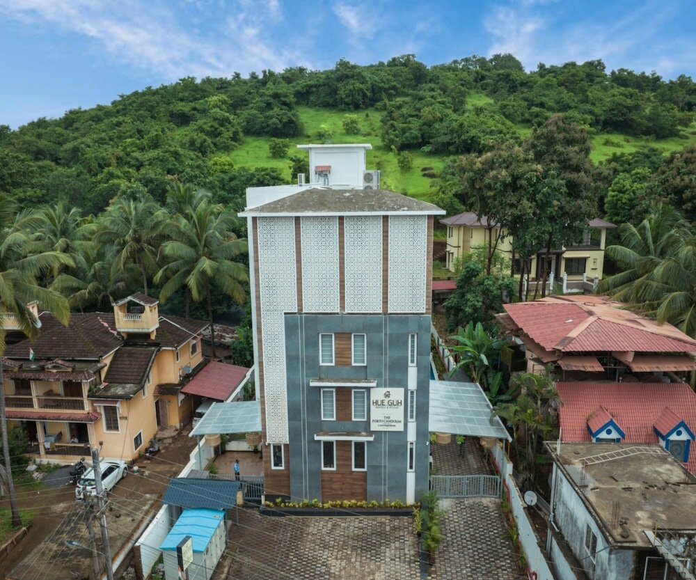 Фото Hue Guh The Porto Candolim